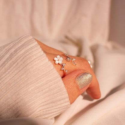 Lily Love Ring